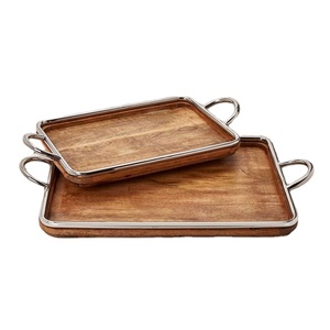 Bandeja rectangular de madera para servir con bordes de acero inoxidable para aperitivos de té y café Diseño elegante para cocina y comedor - Product Image 1