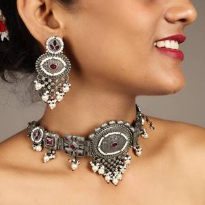 Parure de mariée vintage en argent oxydé avec rubis, collier ras-du-cou et boucles d'oreilles pendantes en perles, style bohème, cadeau d'anniversaire de mariage, bijoux tendance - Product Image 4