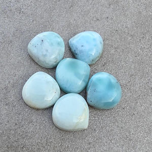 ลาริมาร์ธรรมชาติทรงหัวใจขัดเงา คาโบชอง หินมีค่าขนาดมาตรฐาน สำหรับขายส่ง อุปกรณ์ทำเครื่องประดับ - Product Image 2