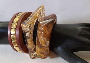 Fuschianet Accessories Women's Wooden Resin Embellishments Curved Square Resin Brown Unequal Square Resin Square Party - Product Image 2