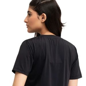 Camiseta negra de manga corta con cuello redondo para mujer, camiseta básica holgada y ligera para el día a día, ropa de moda informal para mujer - Product Image 4