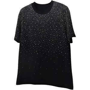 Camiseta de Hombre Oversize con Estampado de Logotipo Frontal Personalizado, Diseño Moderno, Estampado Brillante con Pedrería, 100% Algodón, Estilo Urbano - Product Image 1