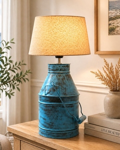 Lampe de table rustique style ferme en forme de carafe à lait bleue algue antique avec abat-jour en jute pour décoration intérieure vintage, vente en gros OEM - Product Image 2