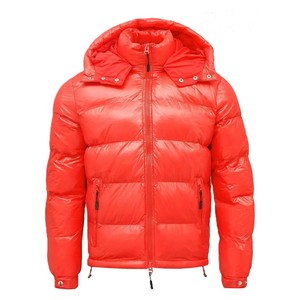 Veste d'hiver pour homme de haute qualité, rouge, à capuche, coupe-vent, en duvet épais, décontractée, pour l'extérieur, fermeture éclair, coupe régulière - Product Image 1