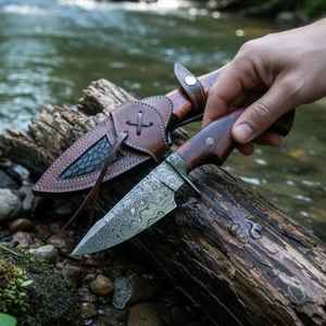 Cuchillo de Caza Artesanal Premium al por Mayor, Cuchillo de Hoja Fija para Bushcraft, Cuchillo de Supervivencia para Camping al Aire Libre de Acero de Damasco con Funda - Product Image 1