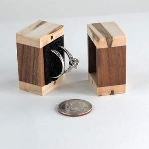 Caja de joyería de madera con logotipo personalizado al por mayor, hecha a mano, para propuesta de matrimonio, anillo de compromiso y anillo de boda para regalo del Día de San Valentín. - Product Image 6