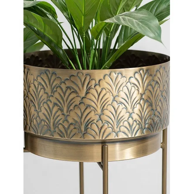 Aluminium Flower Pot We are a manufacturer & supplier of aluminium flower vases in polish and finishing For Home Garden & Hotel