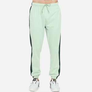 Survêtement vert clair pour homme, fermeture éclair intégrale, col montant, style sportif, 100 % polyester, respirant, coupe classique, idéal pour le printemps - Product Image 2