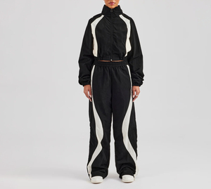 Conjunto Deportivo de Pantalones y Sudadera con Capucha para Mujer, Rayas Blancas y Negras, Manga Larga, Corte Holgado, Transpirable, Poliéster, Estilo Casual para Primavera - Product Image 6