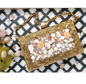 Artesanía de lujo Bolsos de embrague de noche hechos a mano para damas Madre de perla MOP Monedero de metal - Product Image 1