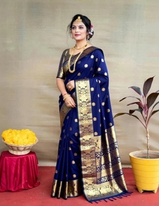 Sari en soie pure Kanjivaram brodé traditionnel KV - Réversible, infroissable, séchage rapide pour les occasions festives - Product Image 4