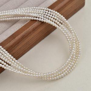 สร้อยคอไข่มุกน้ำจืดทรงเกือบกลมสีทองบดละเอียด ขนาด 3-4 มม. ปี 2025  ทอง 14k ความยาว 40+5 ซม. ดีไซน์หรูหรา - Product Image 3