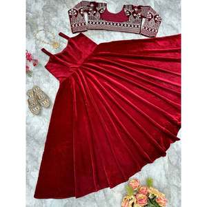 ชุดกำมะหยี่ออกแบบด้วยงานปักลาย Koti Maroon - Product Image 1