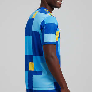 เสื้อฟุตบอลชายแบบสั้น คุณภาพดี ระบายอากาศได้ดี ราคาโรงงาน รับสกรีนโลโก้และชื่อ ชุดฟุตบอลแบบกำหนดเอง - Product Image 5