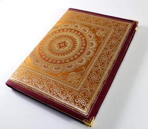 Carnet de notes élégant à couverture marbrée, richement décoré, en papier tissé avec fils de soie colorés or et argent, 48 feuilles - Product Image 2