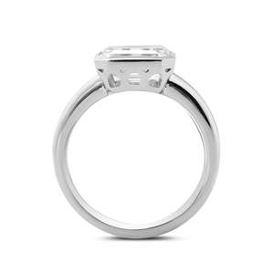 Anillo de compromiso de diamante cultivado en laboratorio con corte esmeralda de 3 quilates, engaste de platino tipo cesta solitario, estilo oriente-oeste, anillo de boda al por mayor - Product Image 5