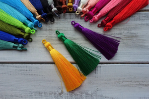 24 couleurs, 9 cm, pompons en soie de haute qualité pour bijoux, pompons pour vêtements, pompons en fil de soie sur mesure - Product Image 3