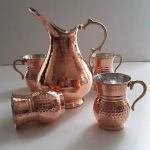 Ensemble de carafes en cuivre pour une organisation de cuisine optimisée, service d'eau, ensemble métallique avec verres, durable, réutilisable, vaisselle de cuisine et de salle à manger - Product Image 1