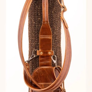 Bolsas de Golf de Piel Sintética Impermeables y Totalmente Transpirables - Estilo Vintage, Calidad Premium, Ecológicas, Personalizables, con Cierre - Product Image 6