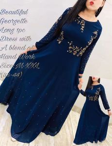 Nouvelle robe de soirée style Anarkali, richement brodée, en georgette, pour mariage et occasions spéciales, style indien et pakistanais. - Product Image 2