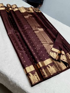 Maharashtra Style Up Coming Festive Special Soft Lichi Tissu de soie Jacquard Bordure Saree avec pièce de chemisier de course non cousue - Product Image 4