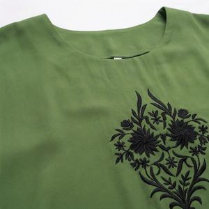 Abaya sur mesure en gros pour femmes grandes tailles, robe longue islamique personnalisée, couleur personnalisée, vêtements Abaya brodés, style élégant - Product Image 4