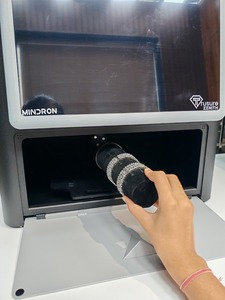Les machines Trusure Zenith offrent une détection avancée des diamants CVD, HPHT, RFT et des simulants comme le CZ. - Product Image 5