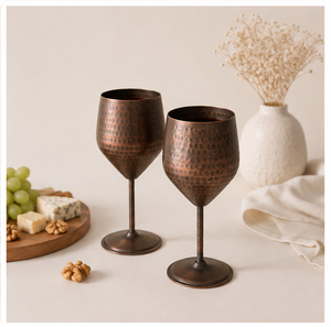 Ensemble de gobelets à vin en cuivre martelé pur, faits à la main, finition oxydée vintage, calice en cuivre pour décoration de maison de luxe et cadeau de mariage - Product Image 4
