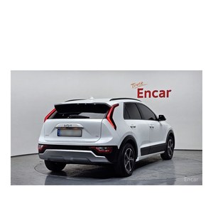 Kia Niro Prestige 2023, 52 910 km, Volant à Gauche, Sièges en Cuir, Caméra Arrière - Product Image 2