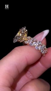แหวนหมั้นเพชรแล็บโกรว์ Luxury Toi et Moi ทอง 14K ประดับเพชรสองเม็ดทรงรูปไข่และทรงมาร์คีส์ แหวนวงนิรันดร์สำหรับผู้หญิง - Product Image 4