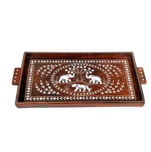 Plateau rectangulaire en bois pour la restauration, fabriqué à la main par des grossistes vietnamiens. - Product Image 3