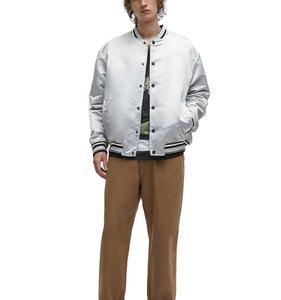 Chaqueta Universitaria Bomber de Seda Satinada con Bordado Frontal Personalizado al por Mayor, de Alta Calidad, Resistente al Viento, para Hombre - Product Image 6