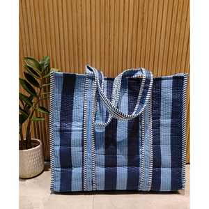 Bolso Tote de Algodón Acolchado Hecho a Mano en India |   Bolsa de tela reutilizable ecológica. Bolso Tote con Rayas Azules - Product Image 3