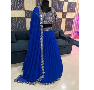 Lehenga Choli de Boda Azul Elegancia Real con Lentejuelas y Corte de Precisión en Faux Georgette, Semi-Confeccionado, para Novias Indias y Pakistaníes - Product Image 1