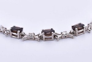 Pulsera de Cuarzo Topacio Ahumado con Eslabones en Forma de Lazo en Plata Sólida 925, Joyería Sofisticada con Piedras Preciosas Neutras - Product Image 3