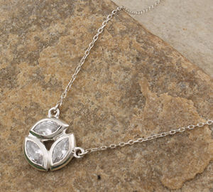 Boucles d'oreilles pendantes en CZ d'eau douce naturelle, argent sterling 925, design goutte d'eau luxueux, bijoux minimalistes pour femmes - Product Image 5