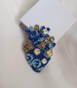 Broche Bordado a Mano con Cuentas de Vidrio de Primera Calidad, Elegante Regalo para Ella, Hermoso Broche Bordado Floral Hecho a Mano - Product Image 2
