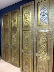 Puerta Principal de Madera Natural Fabricada en India con Hermoso Diseño Tallado para Casas de Lujo, Villas y Hoteles en Venta - Product Image 1