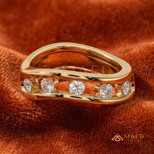 Anillo de Oro Amarillo de 18K con Diamantes Flotantes en Forma de Ola |   Anillo de Eternidad Asimétrico Curvo para Mujer, Oro Amarillo Sólido de 18K, Banda de Diamantes Ondulada - Product Image 1