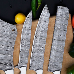 Ensemble de couteaux de cuisine en acier Damas de qualité supérieure avec un design élégant et une construction robuste pour la cuisine à domicile, les restaurants et les hôtels. - Product Image 4