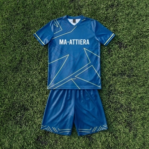 Ensemble d'uniformes de football personnalisés bleu marine géométriques respirants 100% polyester, maillot de football à manches courtes et short - Product Image 6
