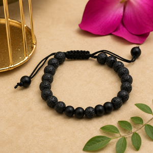 Bracelet en Onyx Réglable AGATE de Lave Naturelle Pierre Semi-Précieuse Artisanat Bijoux Noir Mat Technique Sculptée pour Aura Guérison Amour - Product Image 1