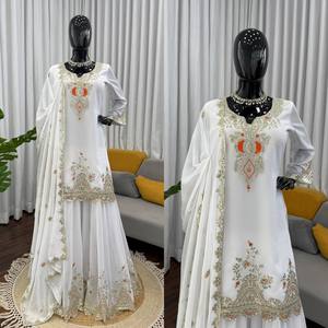 Conjunto de Salwar Kameez Blanco Bordado Reversible de Secado Rápido, Kurta de Faux Georgette, Pantalón y Dupatta, Traje Tradicional Indio Pakistaní - Product Image 4