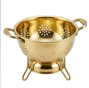 Colador de Metal Dorado con Asas y Tazón Colador con Patrón Floral Perforado para Cocina - Product Image 5