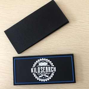 Écusson personnalisé en PVC UV, style brodé, badge en caoutchouc pour accessoires vestimentaires, logo décoratif, emblème 3D surélevé durable - Product Image 3