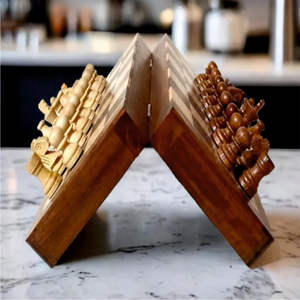 Juego de Ajedrez de Madera Maciza Premium Hecho a Mano, Diseño Geométrico Cónico Único, Tablero de Ajedrez Profesional de Nogal, Juego de Regalo Corporativo - Product Image 3