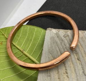Pulsera Magnética de Cobre Puro de Alta Calidad AUREVIA CRAFTS A.C 9511 Unisex, Regalo Moderno - Product Image 2