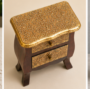 Mesa de Noche de Madera para Esquina de Cama, Elegante y Estilosa, Accesorio de Dormitorio de Estilo Antiguo, Mueble Artesanal Duradero con 2 Cajones, Montaje en el Suelo - Product Image 2