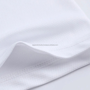 Conjuntos de Camisetas de Fútbol Personalizadas para Adultos Unisex, Transpirables, de Secado Rápido, Manga Corta, 100% Poliéster, Color y Logotipo Personalizados - Product Image 4