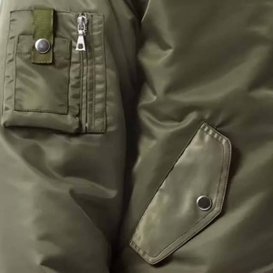 Chaqueta Bomber Impermeable con Capucha para Hombre, Estilo Casual y Moderno, Cierre de Cremallera, Forro Polar, Material de Poliéster/Algodón, Cálida para Invierno y Actividades al Aire Libre - Product Image 6